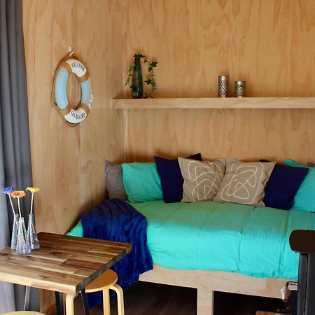 Cosy Tiny Container Cabin Carterton Eksteriør billede